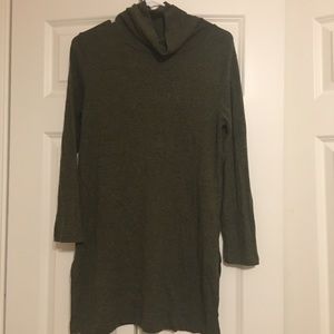 Old navy long sleeve turtle neck sweater